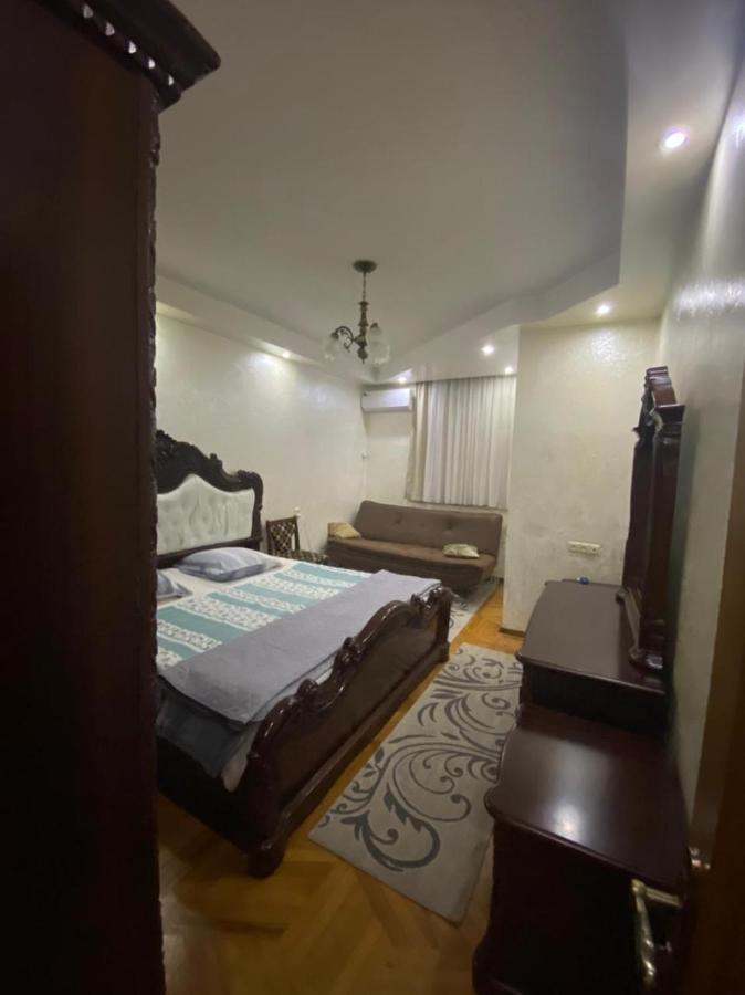 Apartment Ge Zvezda บาทูมิ ภายนอก รูปภาพ