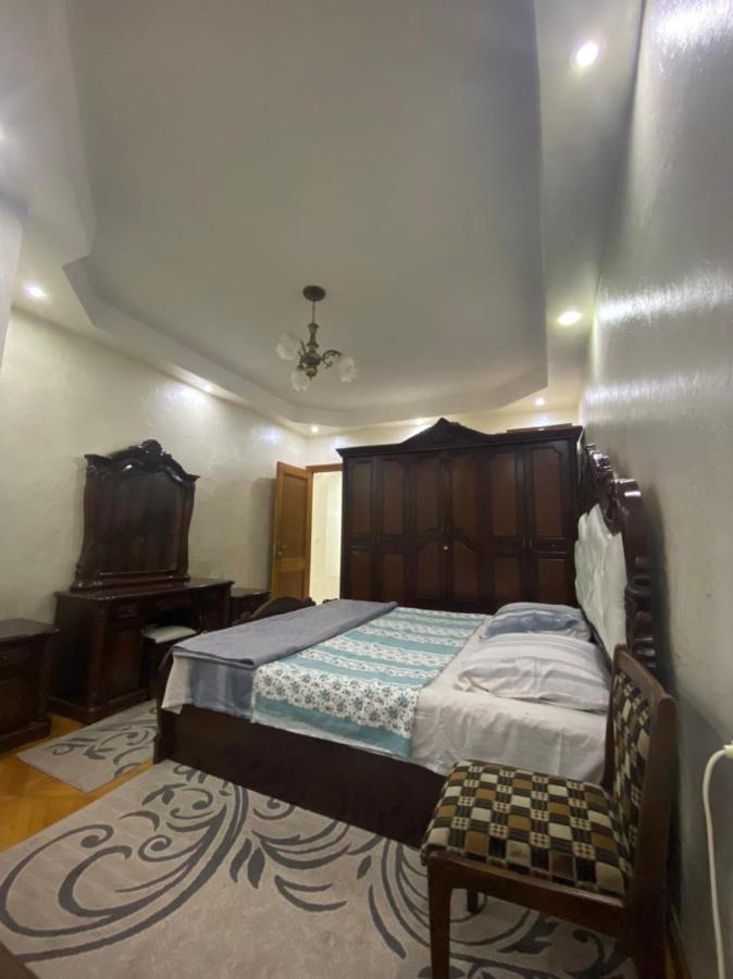 Apartment Ge Zvezda บาทูมิ ภายนอก รูปภาพ