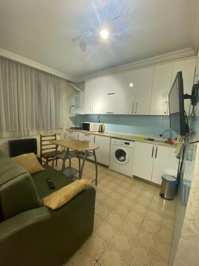 Apartment Ge Zvezda บาทูมิ ภายนอก รูปภาพ